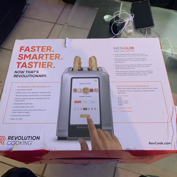 Revolution Smart Toaster - Picture 2 of 4